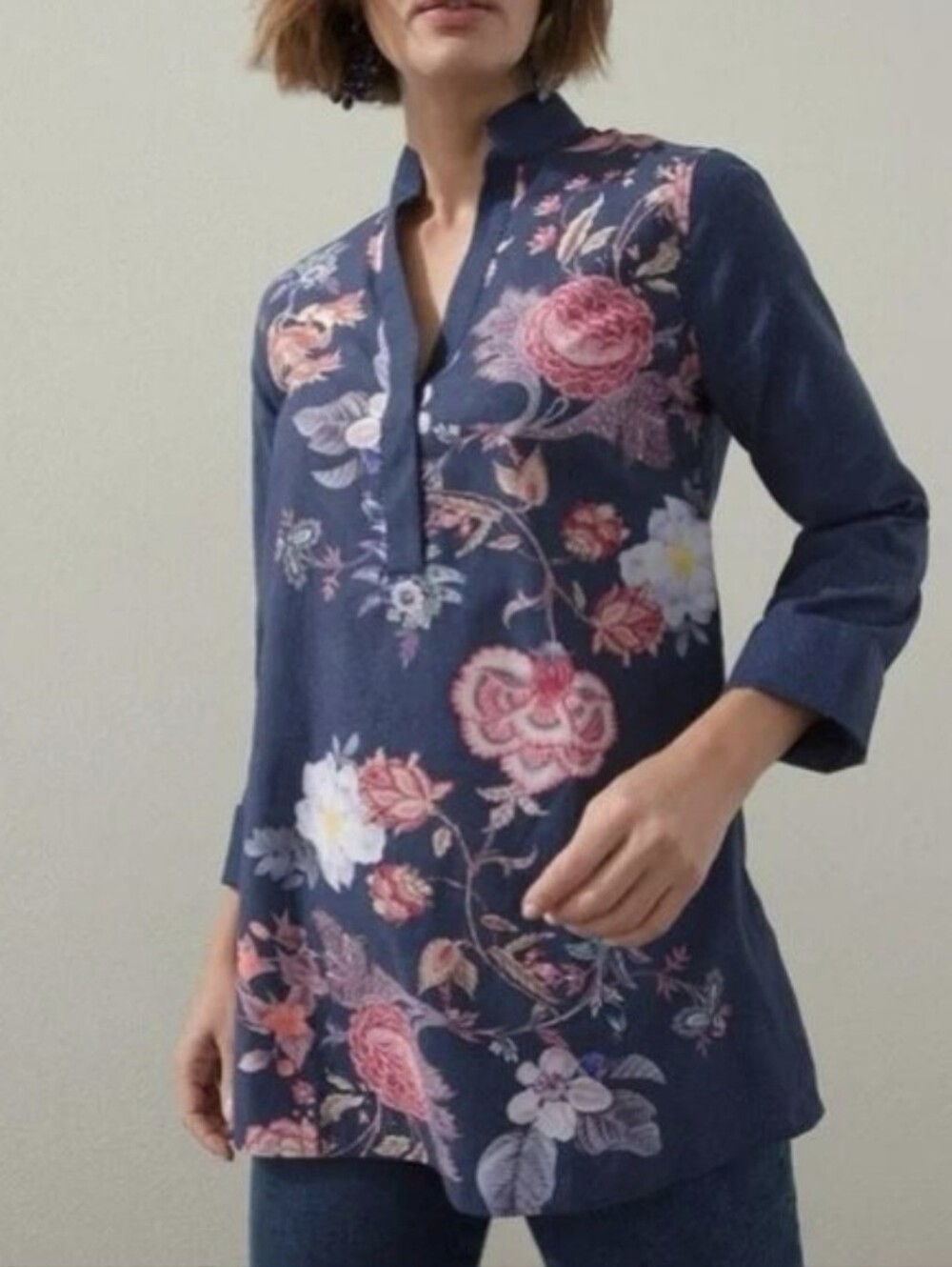 Chicos No Iron Chic Stretch Women's Tunic Sz 4 / 20 Blue Floral Print Collarless